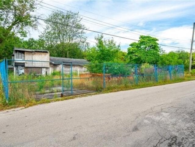 74 Best Avenue