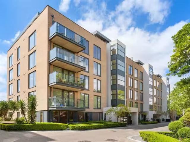 74 Bloomfield Park, Bloomfield Avenue, Donnybrook, Dublin 4, D.