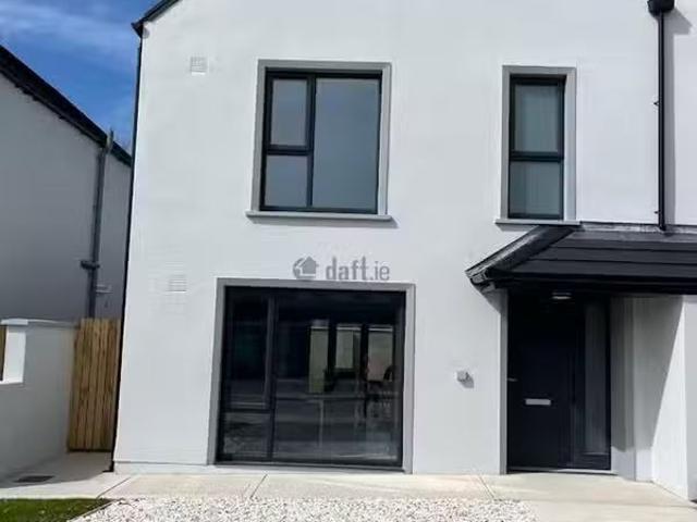 74 Dromdriah Park, Killeagh, Co. Cork is for rent
