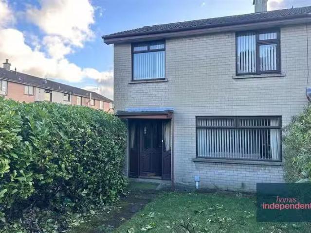 74 Dunclug Gardens