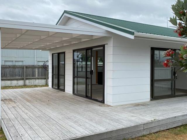 74 Karewa Parade, Papamoa, Tauranga