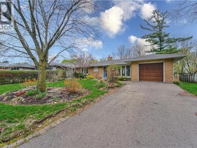 74 Leaside Place, Waterloo, ON, N2J 2N5 house for sale | Listing ID 40828 | Royal LePage