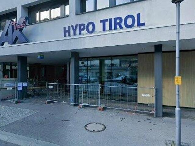 74 m2 office space for rent in Fließ