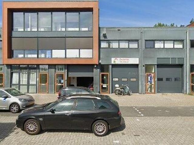 74 m2 office space for rent in Zaanstad