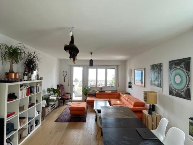 74 m²