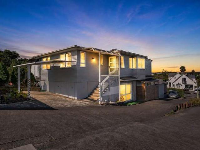 74 Ridge Road, Howick, Manukau City