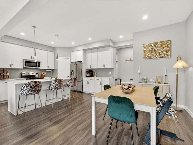 74 ROYAL ST, Albert, AB T8N 7X4 Duplex For Sale | RE/MAX | E4473