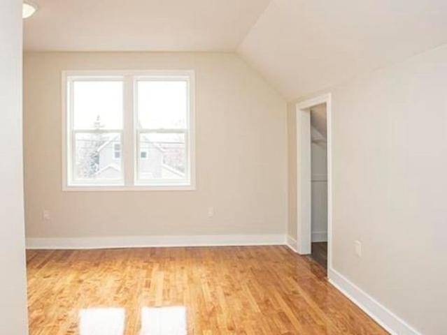 74 SAlbert St. E