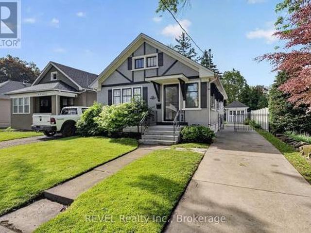 74 St. Patrick Street, St. Catharines Downtown, ON, L2R 1K3 house for sale | Listing ID X13592 | Royal LePage