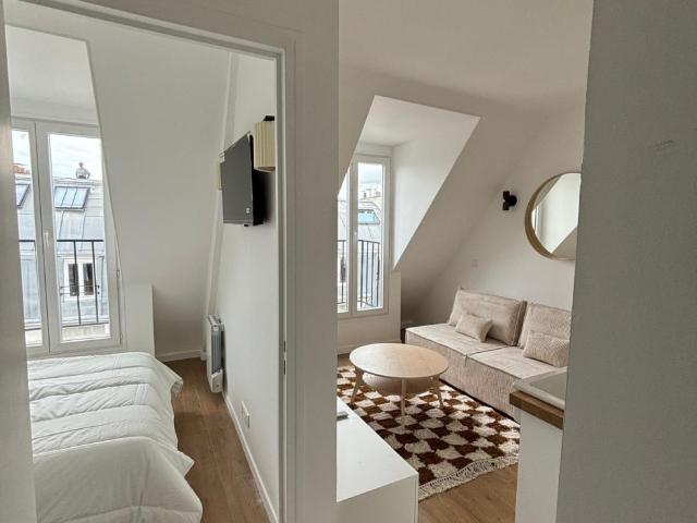 75002 PAris, Beau 2 pièces meublé avec balcon