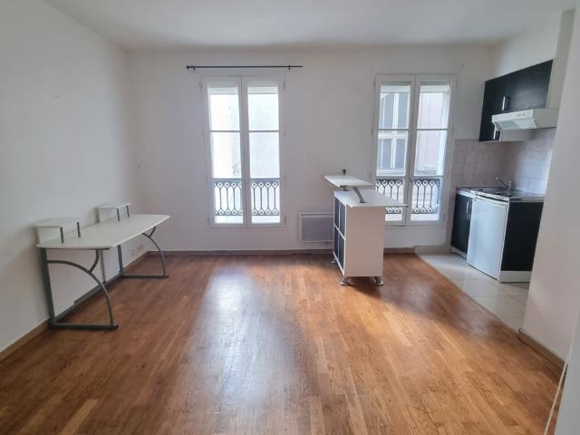 75002 Paris rue Saint Denis Studio non meublé de 20,29 m²