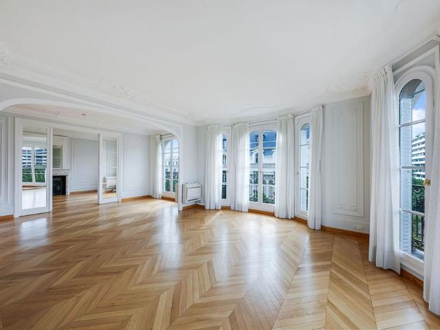 75007, Paris