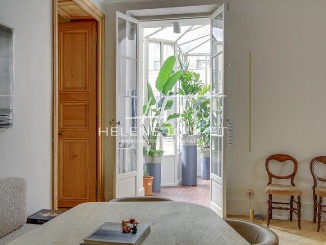 75007 Paris Appartement 6 pièces 187m² 12 800 € Charges Comprises/mois