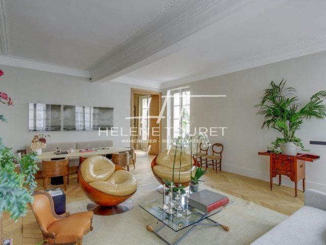 75007 Paris Appartement 6 pièces 187m² 12 800 € Charges Comprises/mois