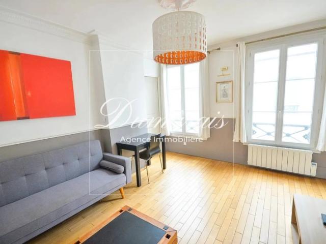 75004 Paris 3 PIECES DE CHARME