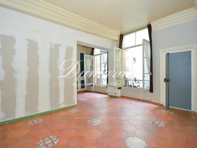 75004 Paris APPARTEMENT 2 PIECES