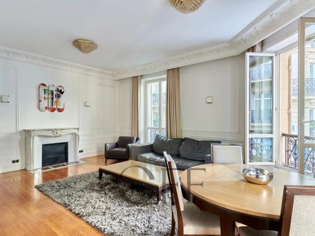 75008 Paris 2 chambres Saint Augustin