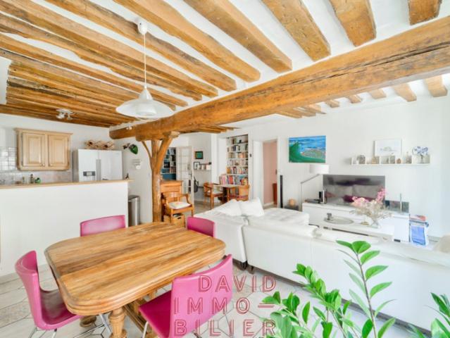 75011 Paris Appartement 3/4 pièces: Le cachet de 1880 à