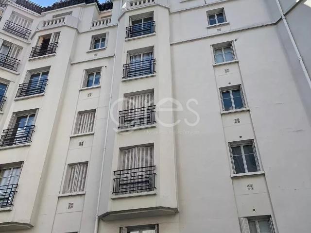 75015 PARIS CAMBRONNE Location studio vide