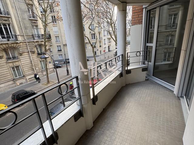 75016 Paris Métro Mirabeau Appartement 2 pièces 53m²