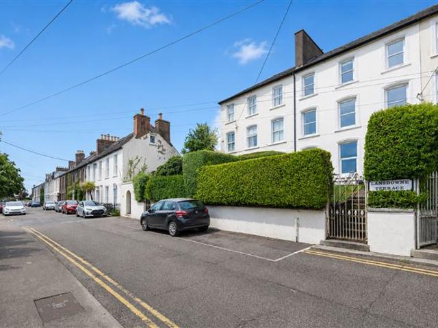 750,000 | 3 Lansdowne Terrace, St Patricks Hill, Cork Sherry FitzGerald Cork 5003 MyHome. Ie Residential