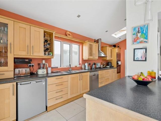 750,000 | 7 Talbot Avenue, Malahide, County Dublin Noel Kelly Auctioneers Ltd 5022 MyHome. Ie Residential