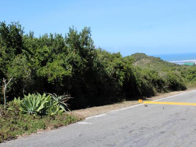 750 m² Land available in Begha