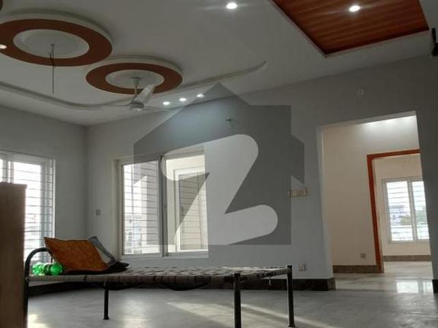 750 Sq.ft Flats for Rent in G 15/1 G 15