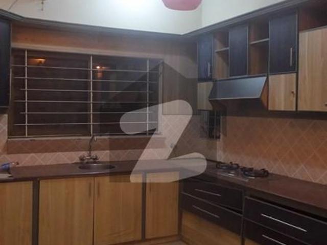 750 Sq Yard Well Maintain Single Storey House For Rent 6 bed dd Block B North Nazimabad Block B