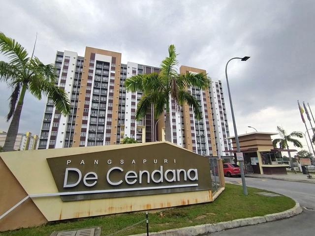 750sqft TERMURAH Freehold Level 8 De Cendana Apartment Setia Alam