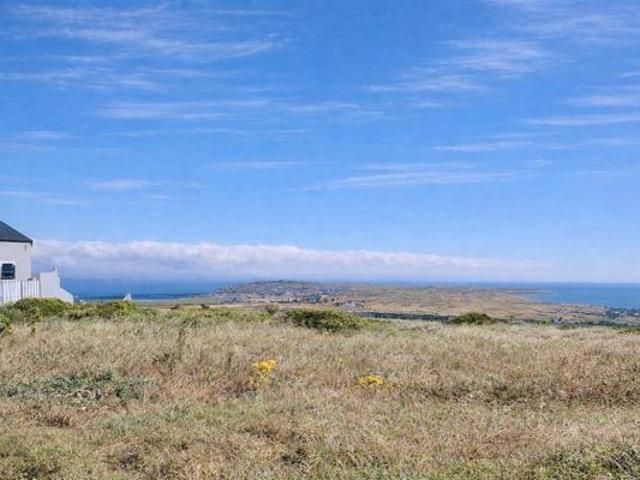 751 m² Land available in Hoogland