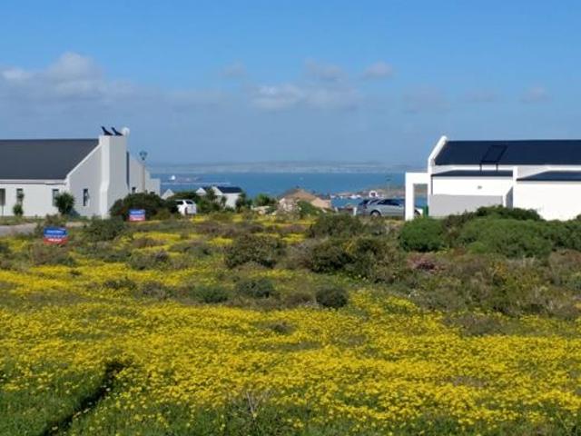 751 m² Land available in Hoogland