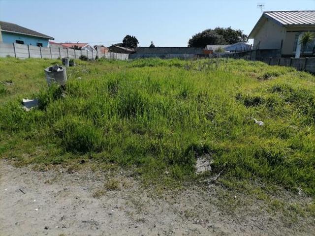 751 m² Land available in Russels Rest