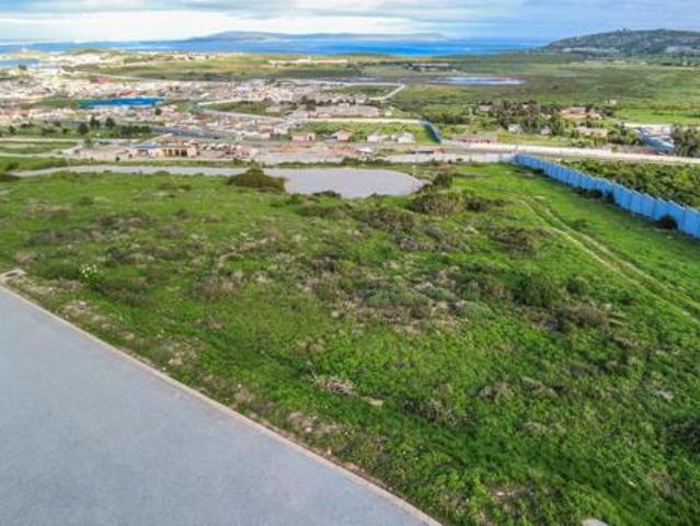 752 m² Land available in Hoogland
