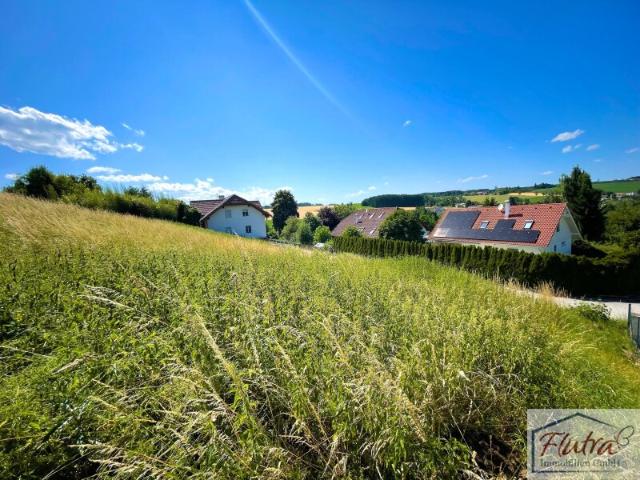 753 m² Grundstück in Weyerbach zu kaufen