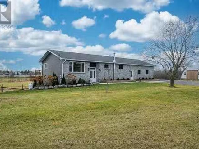 7545 County Rd 9 Road, Greater Napanee, ON, K7R 3K8 house fo.
