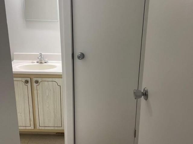 754 Laflin 1 Bedroom Apartment for Rent at 754 Laflin St, Cornwall, ON K6J 3M5 Centretown