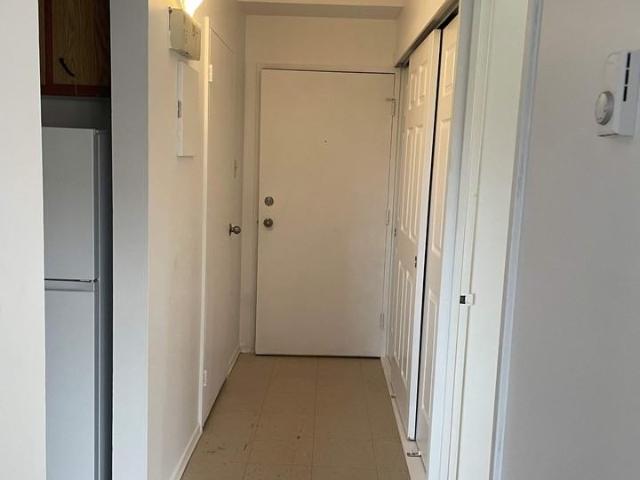 754 Laflin 1 Bedroom Apartment for Rent at 754 Laflin St, Cornwall, ON K6J 3M5 Centretown