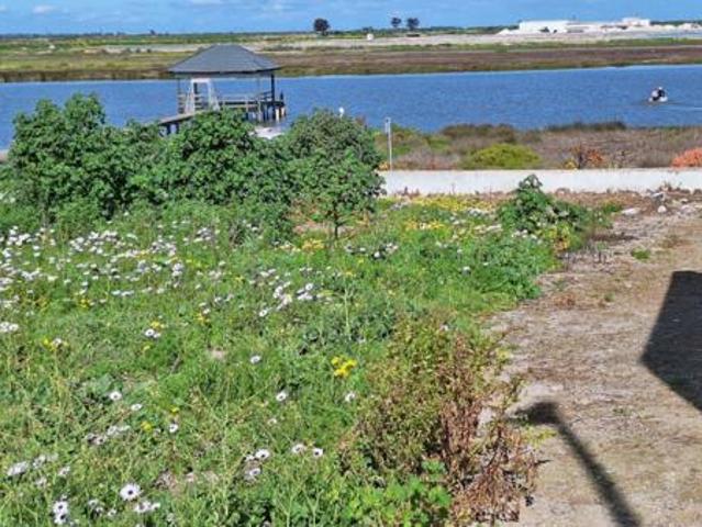 754 m² Land available in Velddrif
