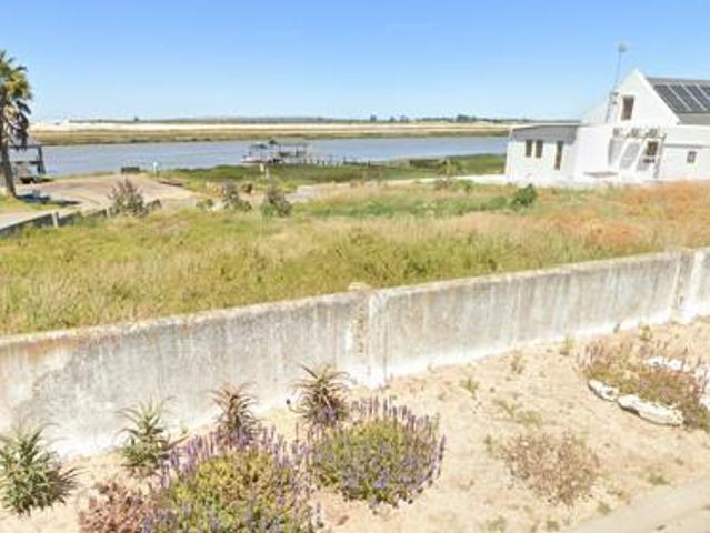 754 m² Land available in Velddrif
