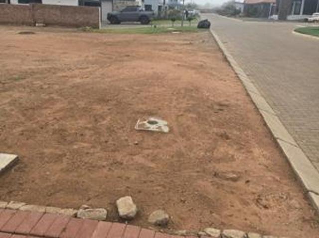 754 m² Land available in Bendor