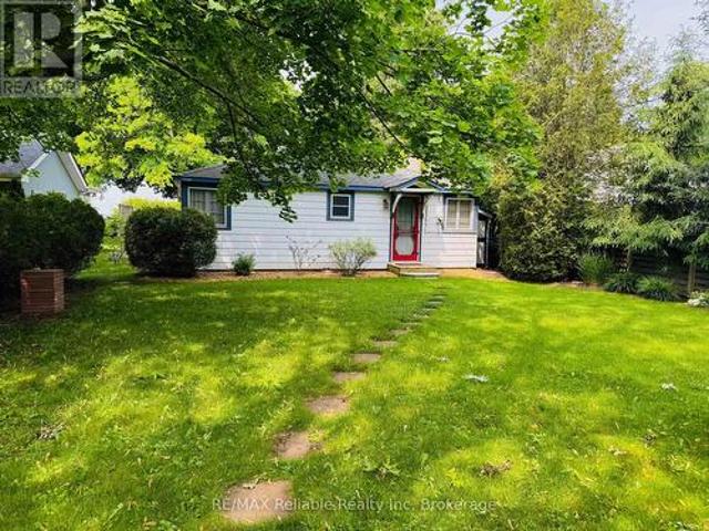 75547 Elliot Street, Bluewater Bayfield, ON, N0M 1G0 house for sale | Listing ID X12227 | Royal LePage