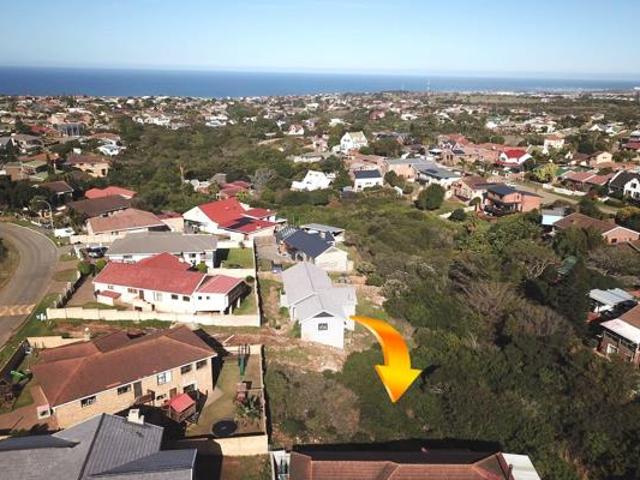 755 m² Land available in Wavecrest