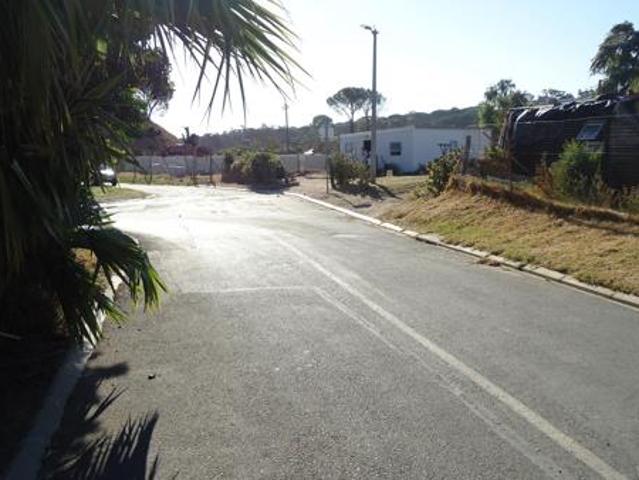 756 m² Land available in Sir Lowrys