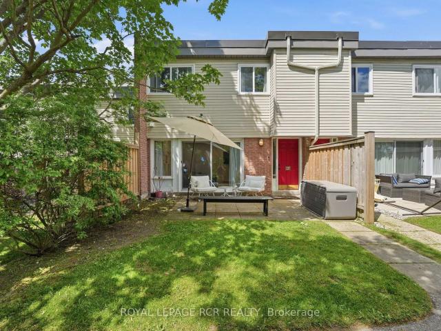 75 215 Milestone Crescent, Aurora | For Sale @ $550,000 | Condos. Ca