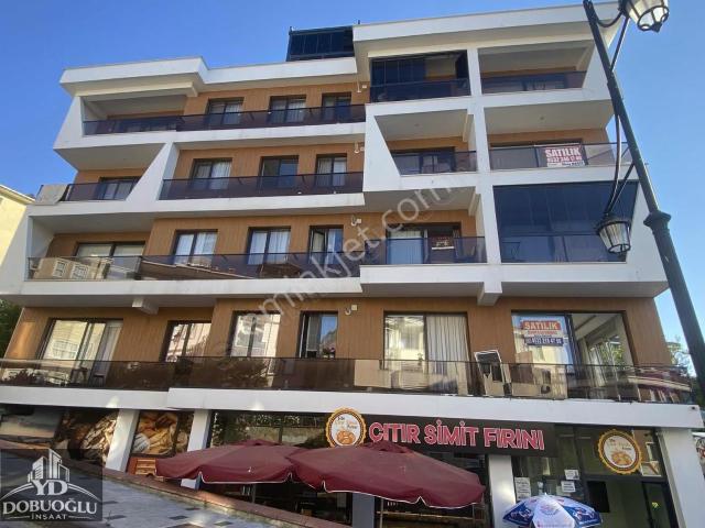 75. Yıl Caddesin'de 2 Yıllık 2+1 Otoparklı Ön Cephe Full