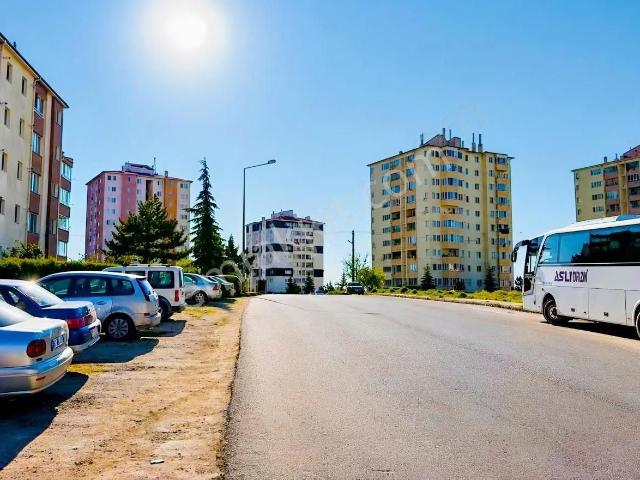 75. Yıl Mh. Satılık 2+1 Site İçi Daire Esil Grup