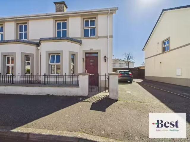 75 Bay Road Manor