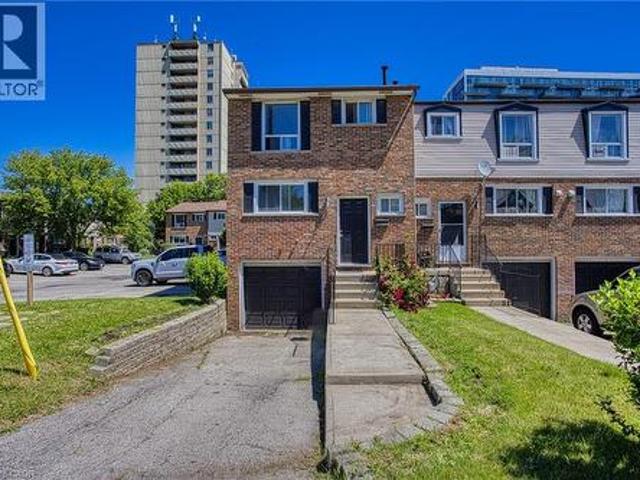 75 Berkindale Drive Unit# 85, Hamilton, ON, L8E 3L3 townhouse for sale | Listing ID 40842 | Royal LePage