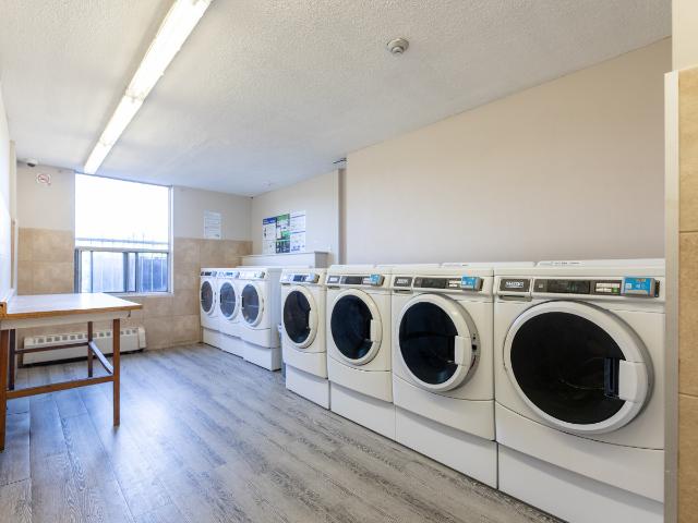 75 Eastdale Ave 1 Bedroom Apartment for Rent at 75 Eastdale Ave, Toronto, ON M4C 5N3 Crescent Town